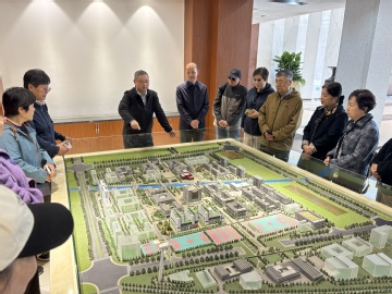 华东理工大学专家莅临我校 共谱能源电力协同发展新篇章