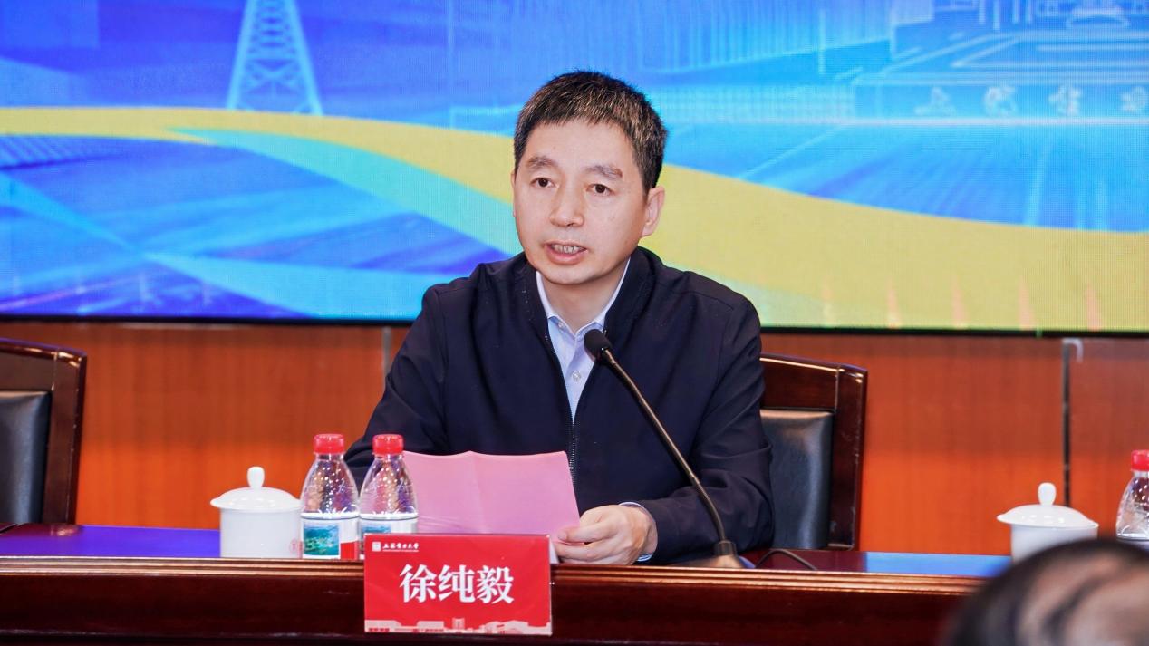 “中广核新能源杯”第三届大学生风力发电职业技能竞赛宣讲会在我校举行 “中广核新能源杯”第三届大学生风力发电职业技能竞赛宣讲会在我校举行