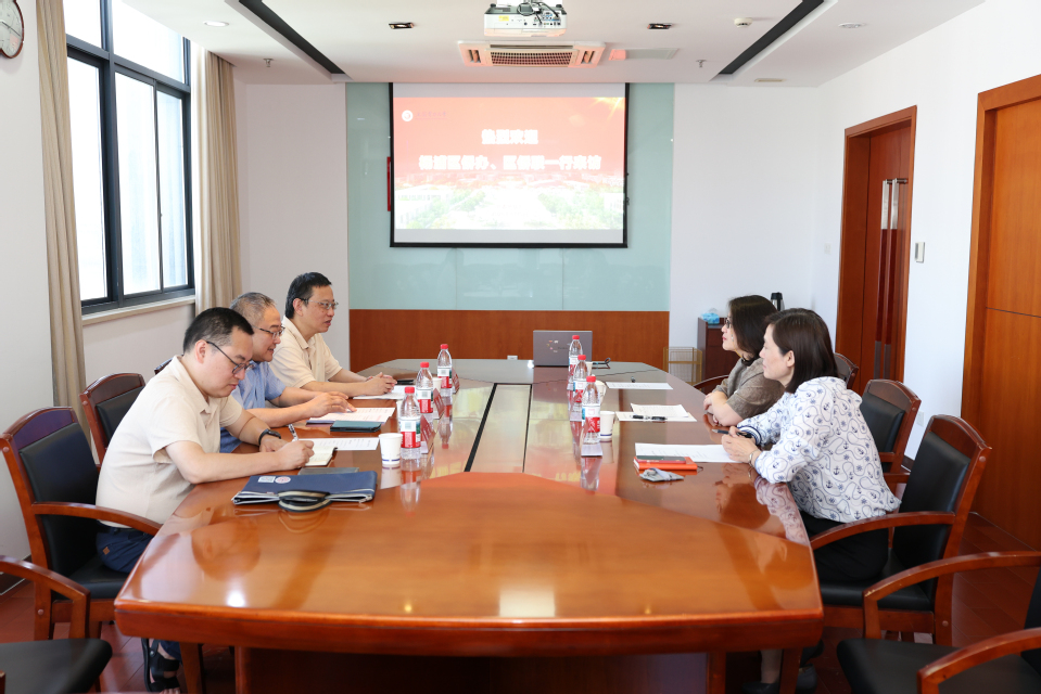 杨浦区侨办、区侨联一行来我校调研 杨浦区侨办、区侨联一行来我校调研