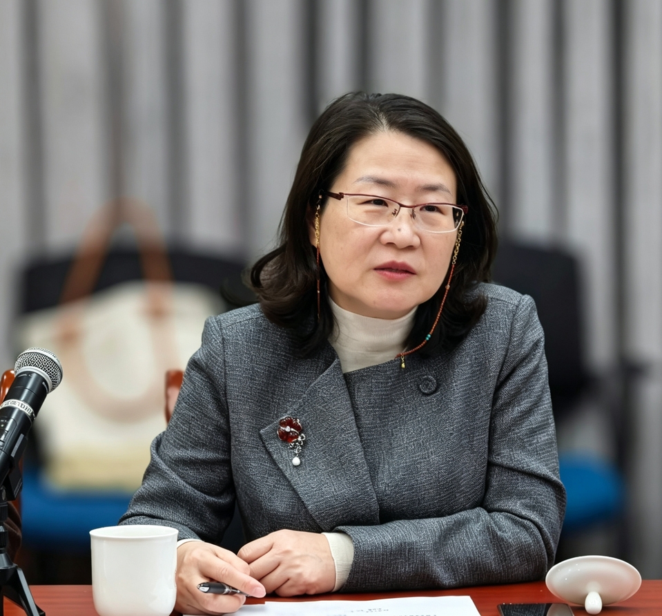 仰颐参加机关职能部门联席会议