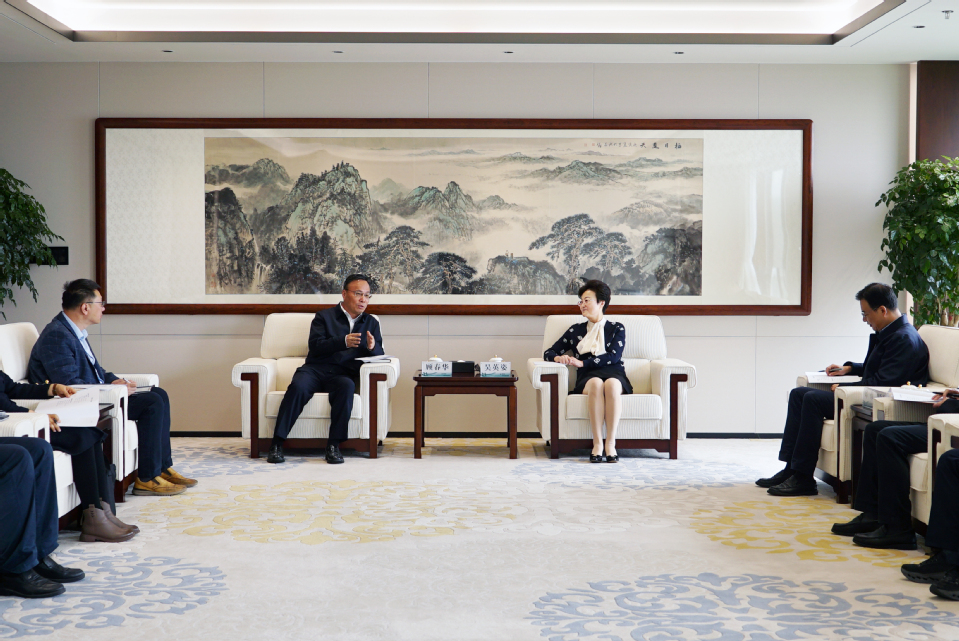 顾春华带队走访国网华中分部和国网湖北电力