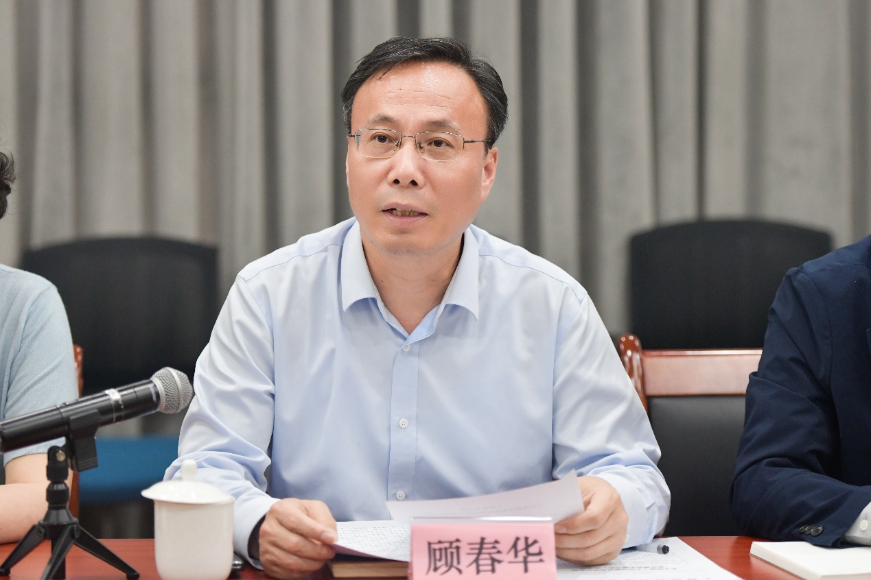学校召开大型仪器设备使用效益审计调查启动会
