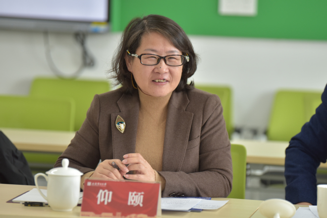 民进中央副主席、民进上海市委主委黄震一行来校调研 民进中央副主席、民进上海市委主委黄震一行来校调研