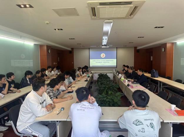学校召开2025-2026学年第二学期师生代表系列座谈会