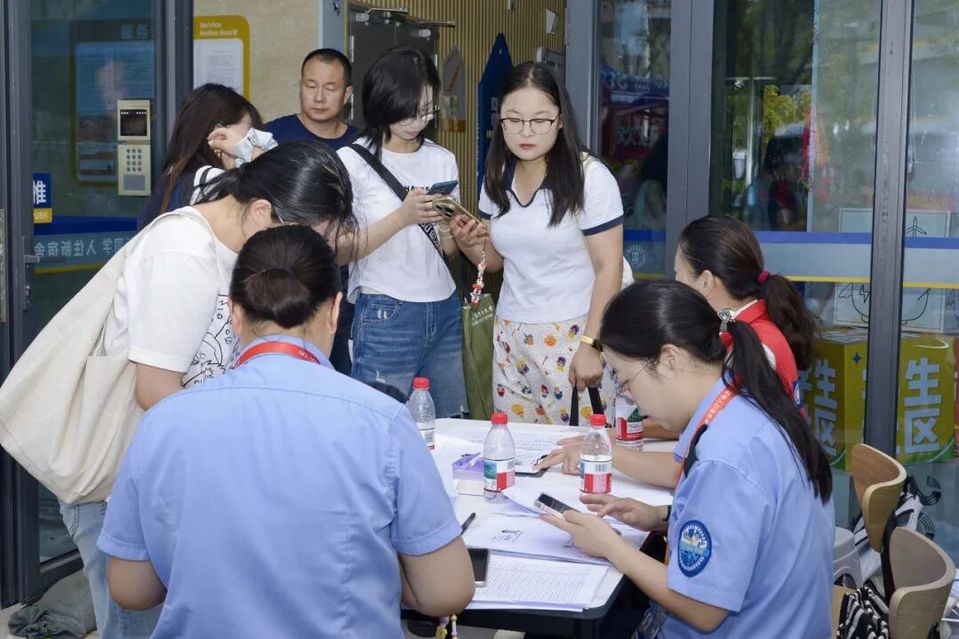 上海电力大学迎来2026级新生 上海电力大学迎来2026级新生