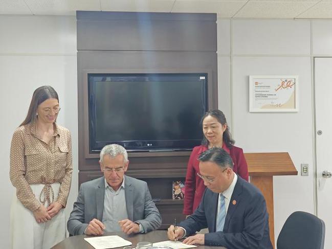 深化拉美合作，共促能源发展：我校代表团访问巴西、智利成果丰硕