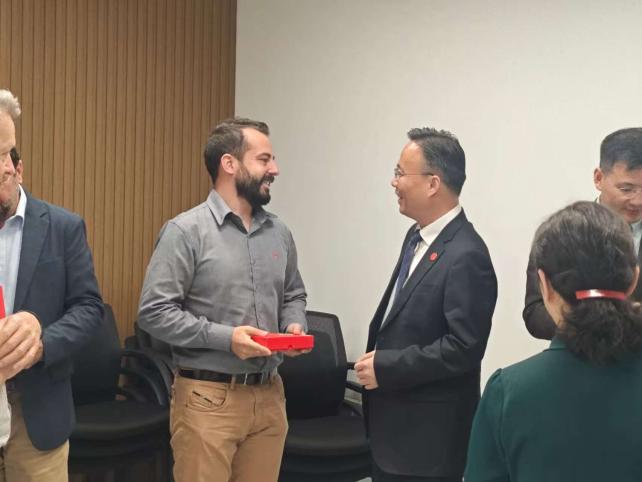 深化拉美合作，共促能源发展：我校代表团访问巴西、智利成果丰硕