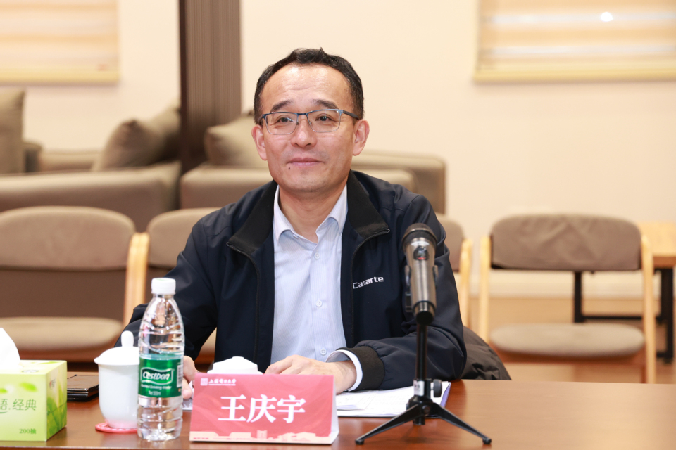 市教卫工作党委人才工作处来我校调研