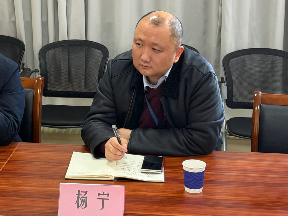 宋来、杨宁到数理学院走访调研