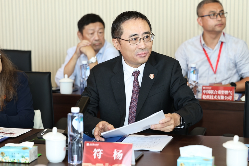 我校召开战略咨询委员会第一次会议 我校召开战略咨询委员会第一次会议
