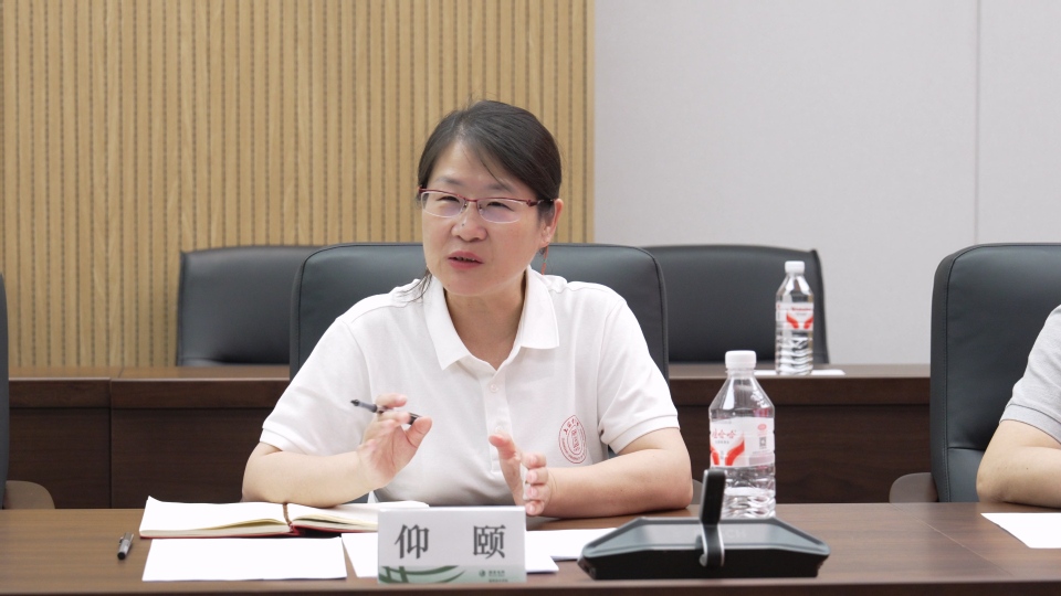 我校召开第七期“识·见—校领导有约”教师座谈会 我校召开第七期“识·见—校领导有约”教师座谈会