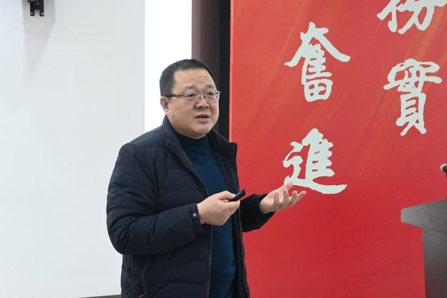 我校举办文科学部揭牌仪式暨“人工智能背景下的人文学科建设与国际传播”研讨会 我校举办文科学部揭牌仪式暨“人工智能背景下的人文学科建设与国际传播”研讨会