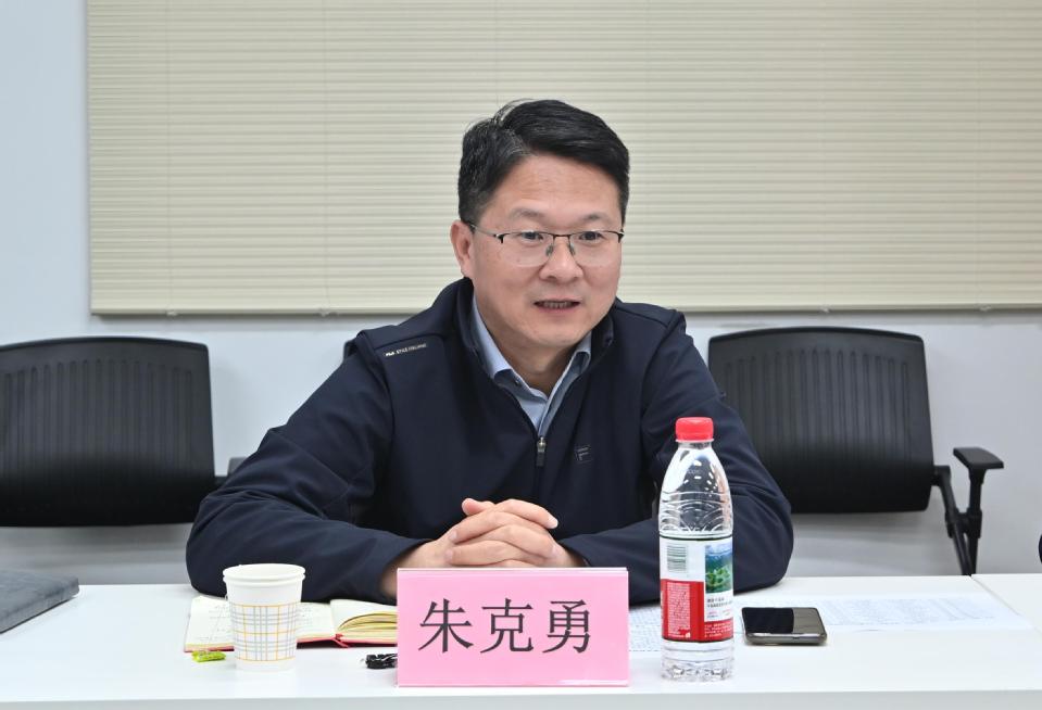 我校召开“我与校领导面对面”楼层长代表交流座谈会