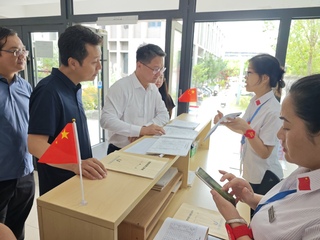 学校开展国庆节前安全检查