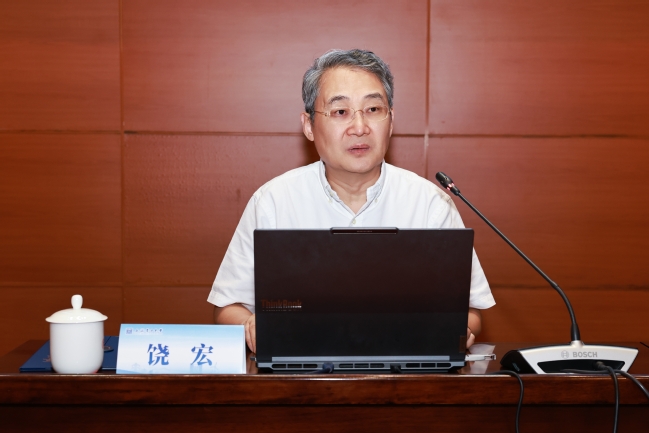 我校第三十八期澎湃大讲堂开讲 饶宏院士深度解读新型电力系统发展与挑战