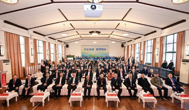 电气工程学部举行揭牌仪式 电气工程学部举行揭牌仪式