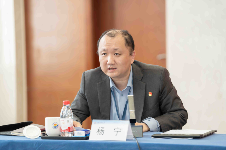 我校与上海海洋大学开展党委理论学习中心组联组学习会