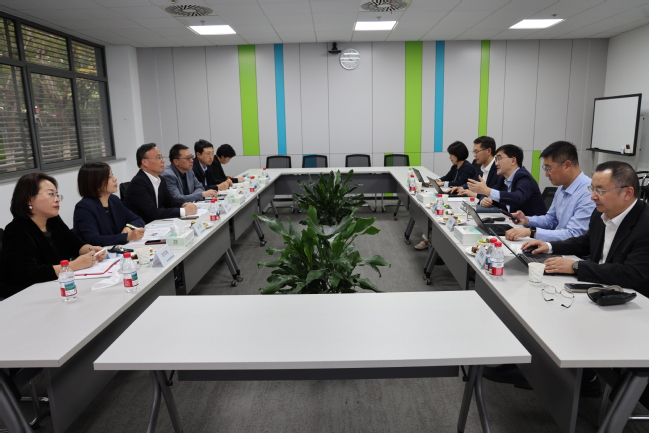 顾春华带队走访菲尼克斯（中国）投资有限公司